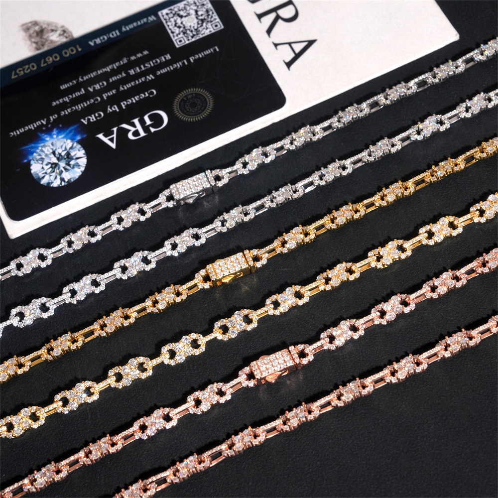 Moissanite Figure-8 Link Chain — VVS Iced, 925 Silver — NOVAE ATELIER
